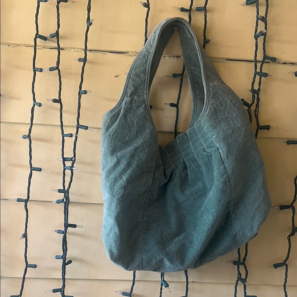 Goldie Blue Quilted Tote Bag - Picture 3 of 3